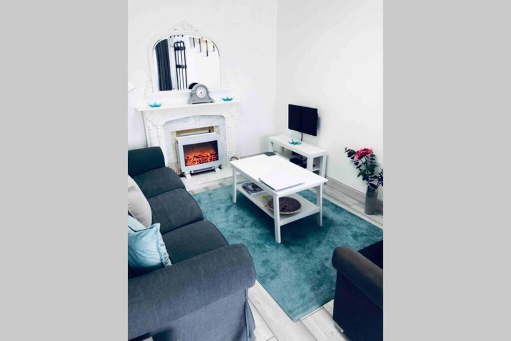 Fuchsia Apartment Tranquil Modern Seaside Apartment On The Wild Atlantic Way Galway Bagian luar foto